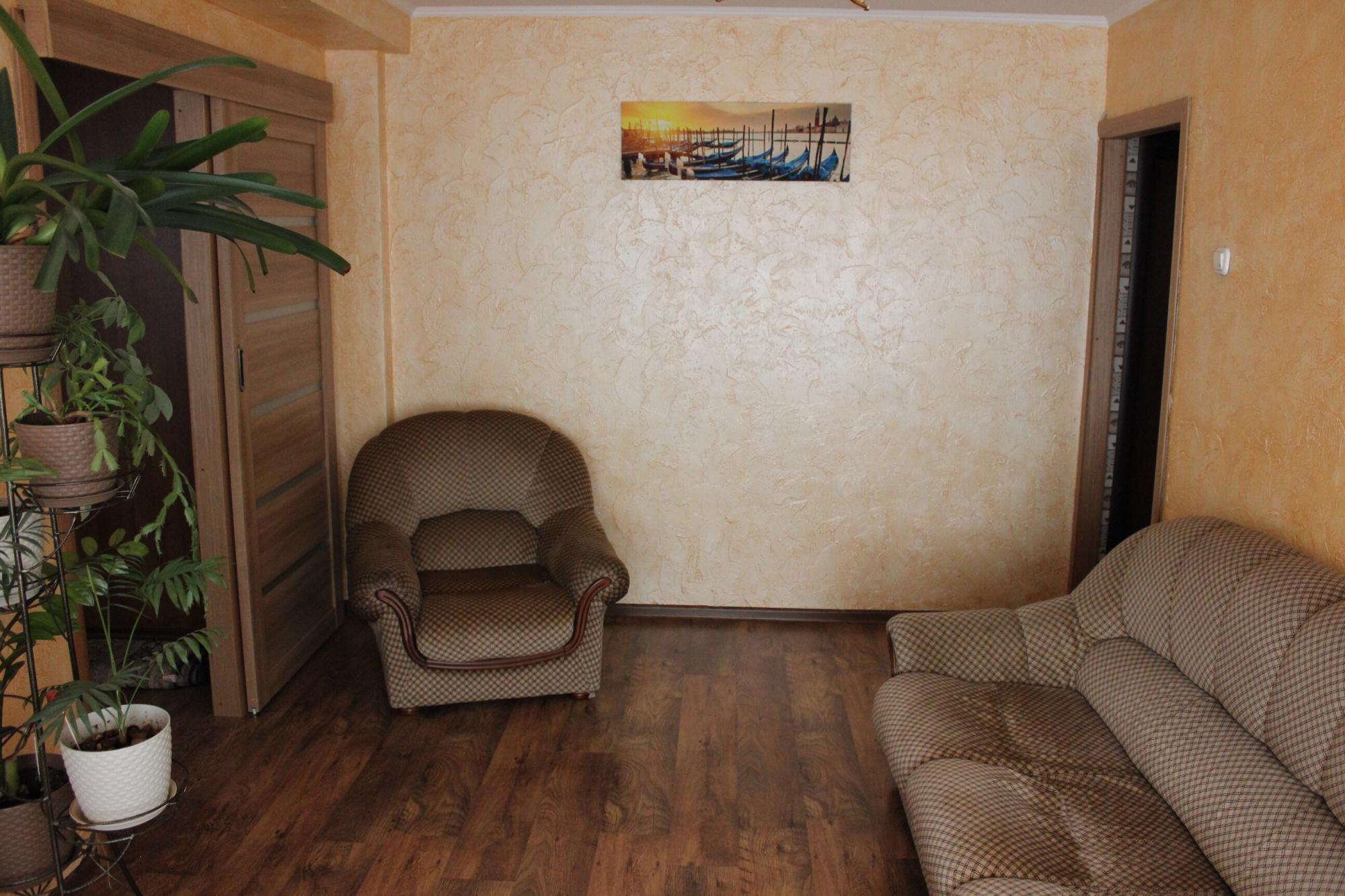 Красноярск ул железнодорожников 22 купить квартиру.