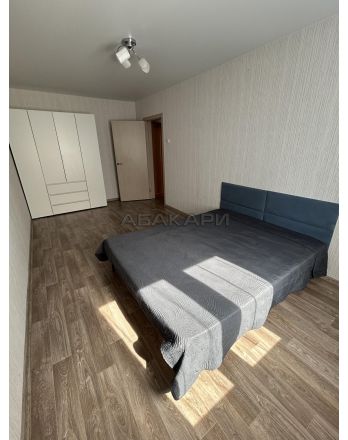 Елены Стасовой, 48Д 39000